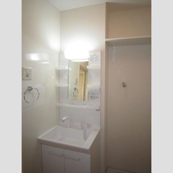 洗面所 (洗髪洗面化粧台)