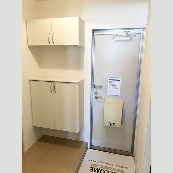 玄関 (シューズボックス)