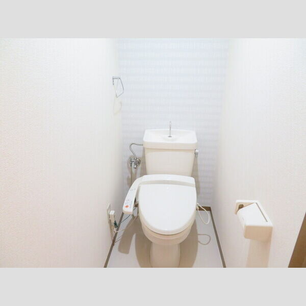 トイレ (トイレ(温水洗浄暖房便座))