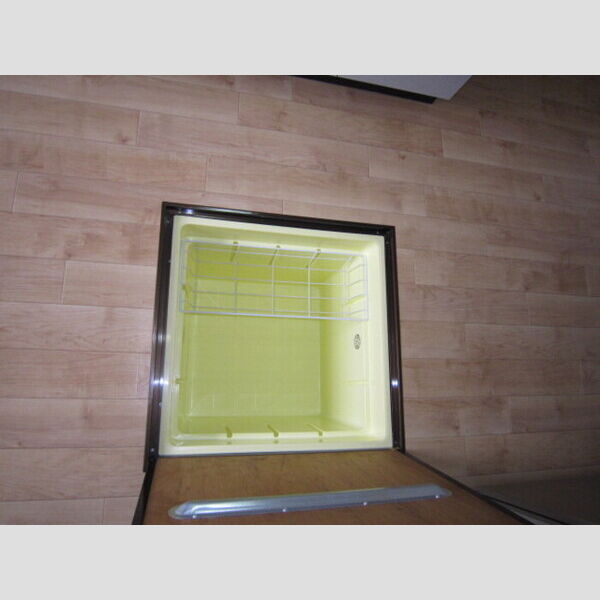 収納 (床下収納)