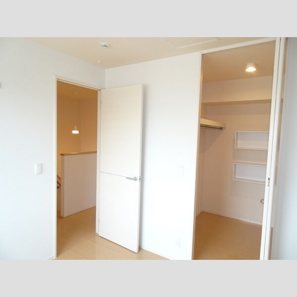 収納 (ウォークインクローゼット)