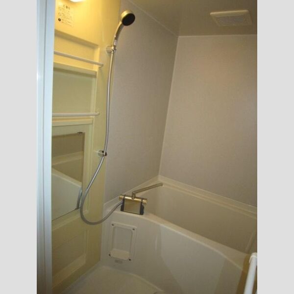 バス (ユニットバス)