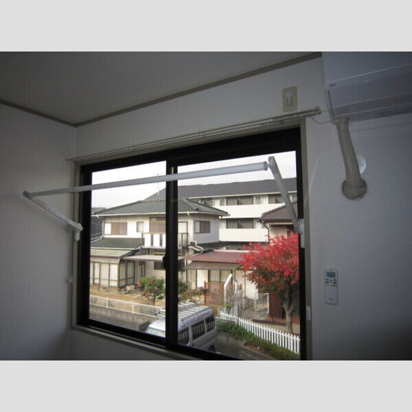 その他設備 (室内物干し)