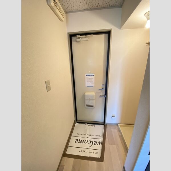 玄関 (玄関)