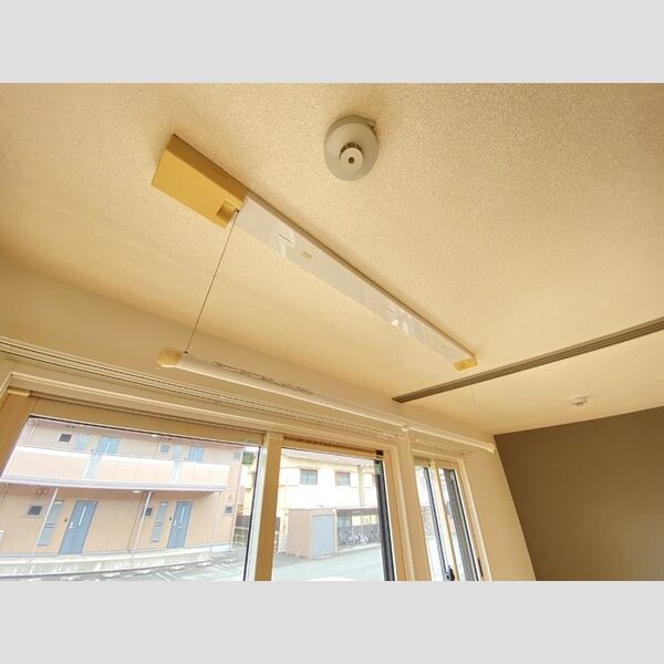 その他 (室内物干し)