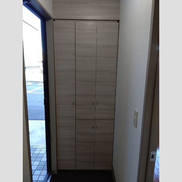 玄関 (玄関)