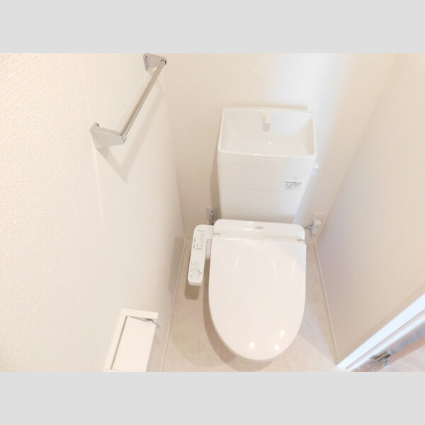 トイレ (温水洗浄便座)