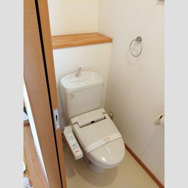 トイレ (温水洗浄暖房便座)