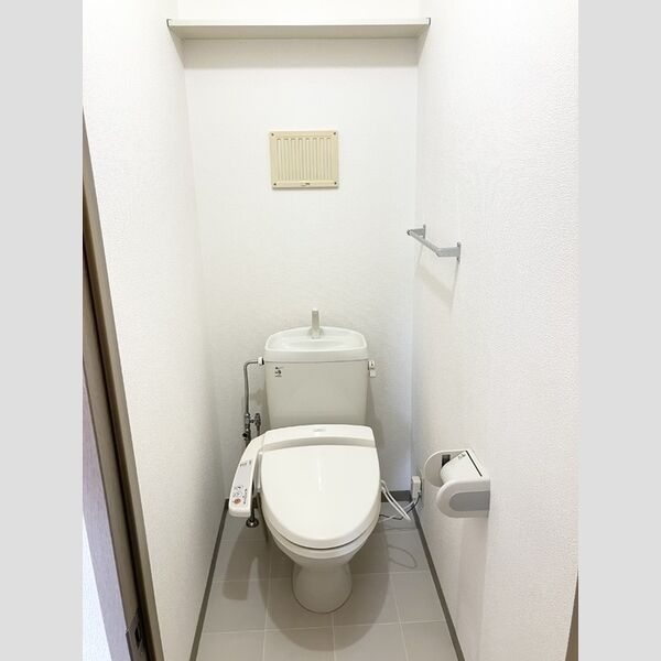 トイレ (温水洗浄暖房便座)