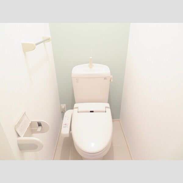 トイレ (トイレ(温水洗浄暖房便座))