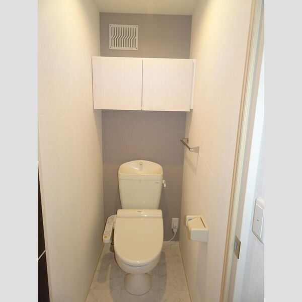 トイレ (温水洗浄暖房便座)