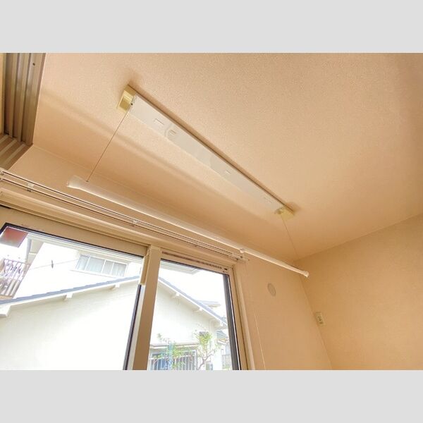 その他 (室内物干し)