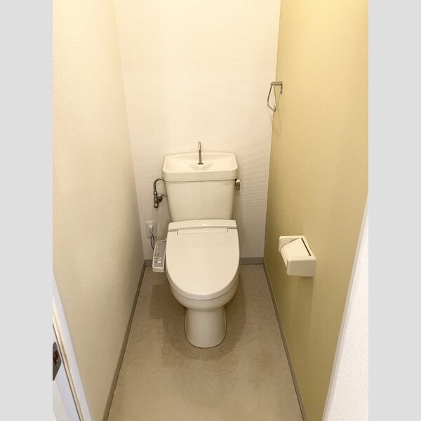 トイレ (温水洗浄暖房便座)