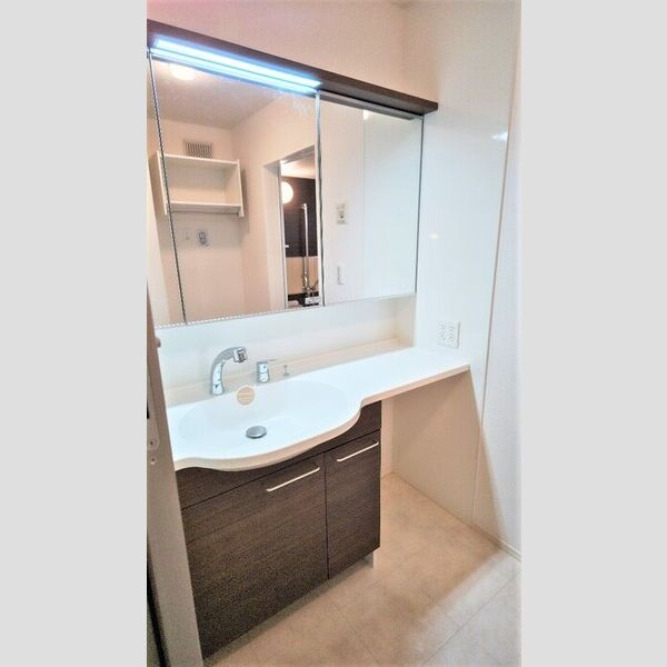 洗面所 (洗面化粧台)