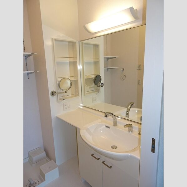 洗面所 (洗髪洗面化粧台)