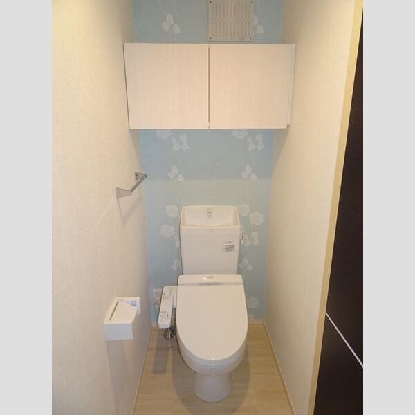 トイレ (温水洗浄暖房便座)