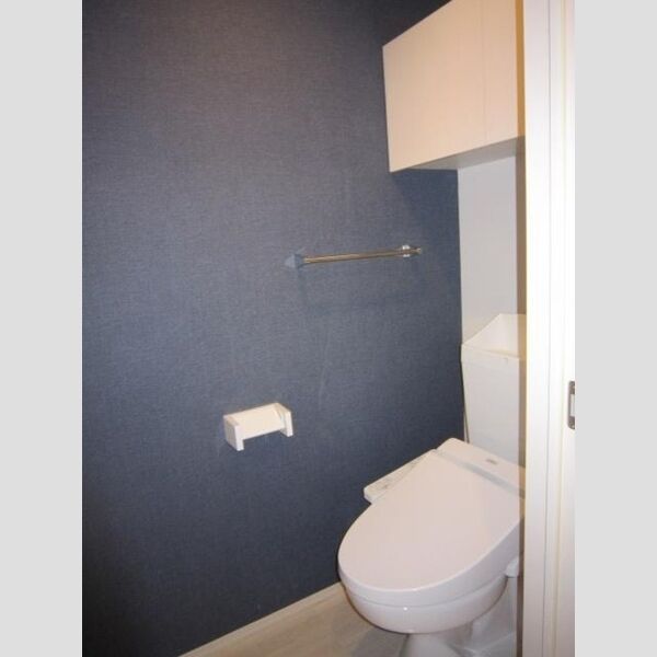 トイレ (温水洗浄暖房便座)