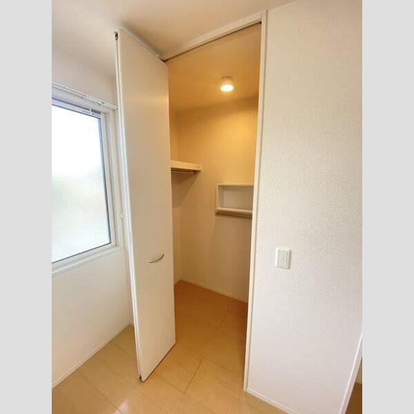 収納 (クローゼット)