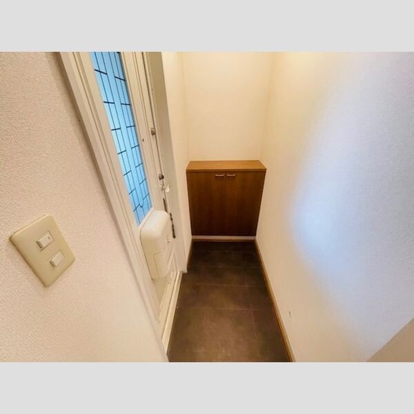 玄関 (玄関ホール・シューズボックス)