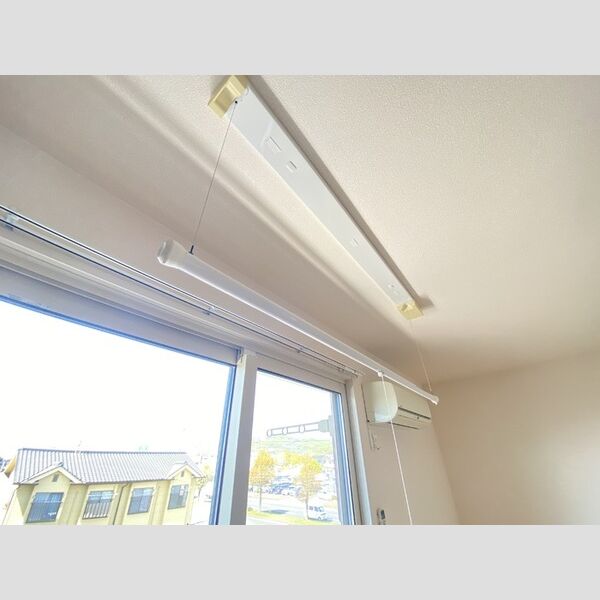 その他 (室内物干し)