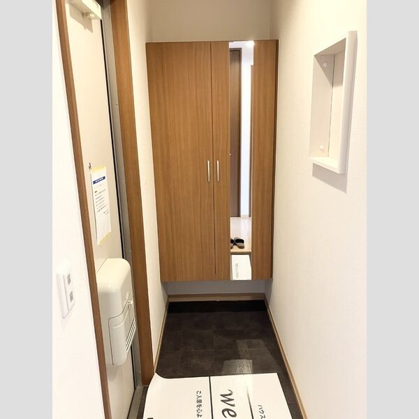 玄関 (シューズボックス)