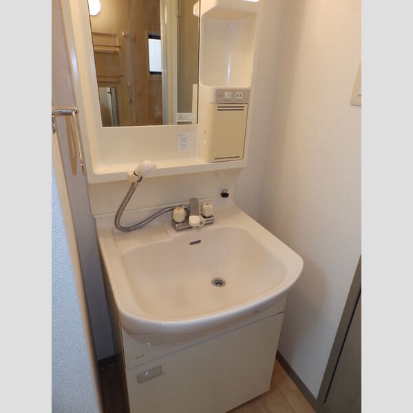洗面所 (洗髪洗面化粧台)
