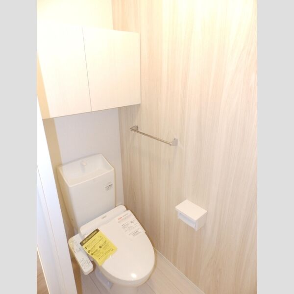 トイレ (温水洗浄暖房便座)