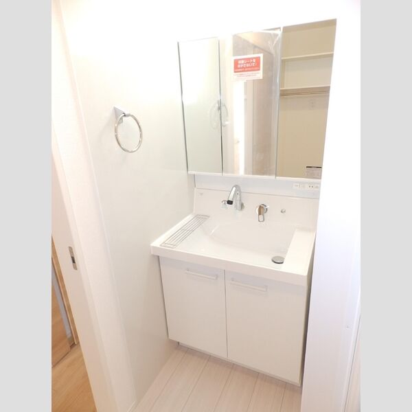 洗面所 (洗髪洗面化粧台)