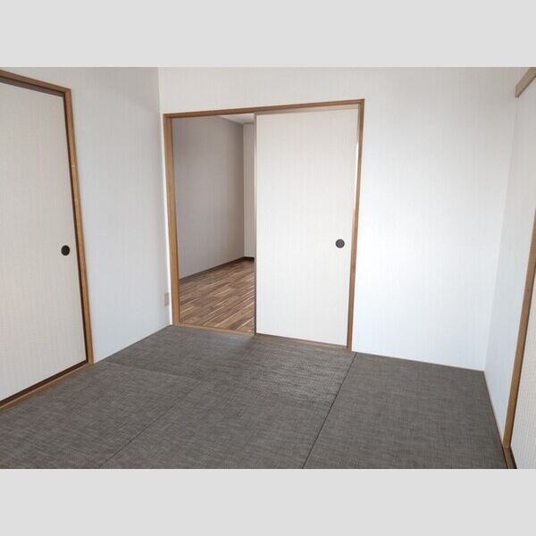 その他 (南側和室6帖)
