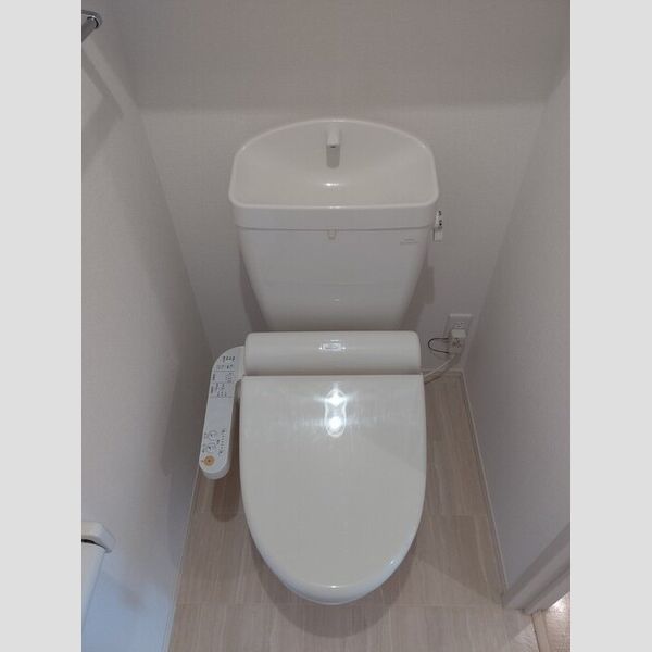 トイレ (温水洗浄便座)