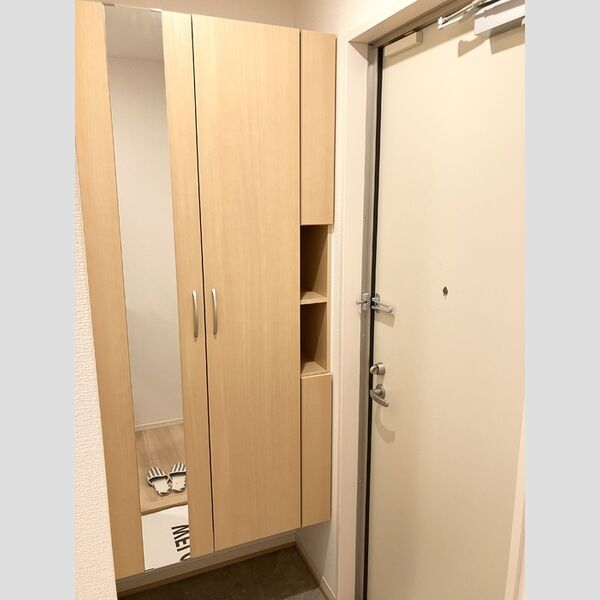 玄関 (シューズボックス)