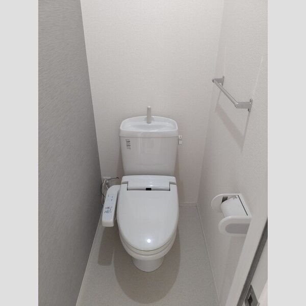 トイレ (温水洗浄便座)