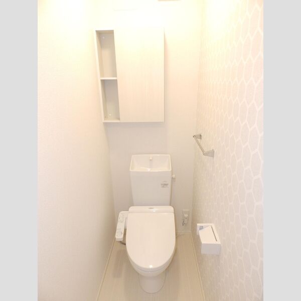 トイレ (温水洗浄暖房便座)