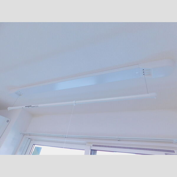 その他 (室内物干し)