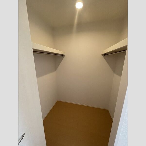 収納 (ウォークインクローゼット)