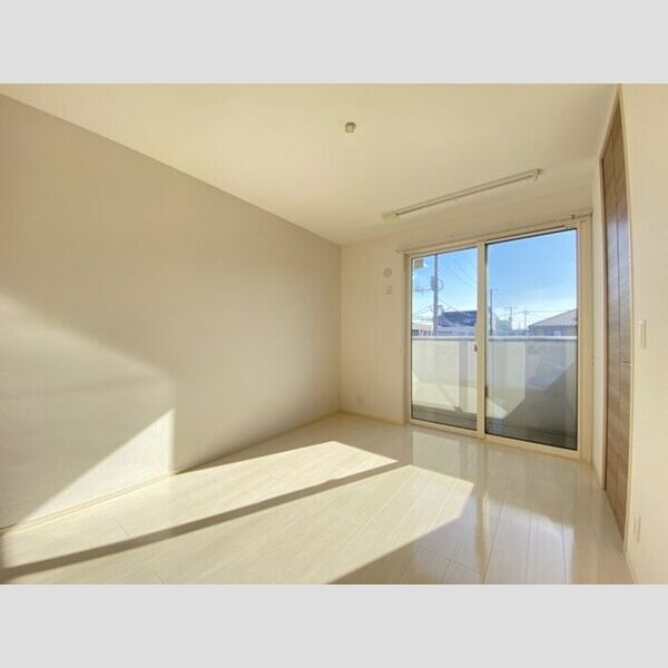 その他 (2F洋室)