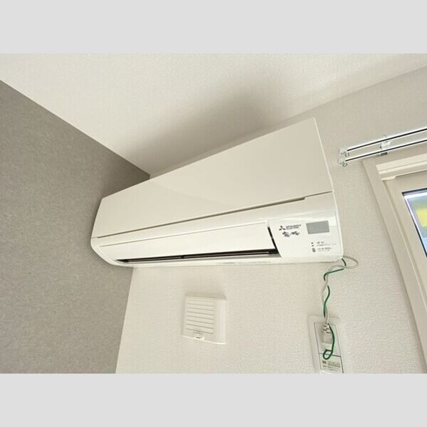 その他 (エアコン1台)