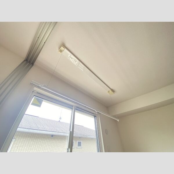 その他 (室内物干し)