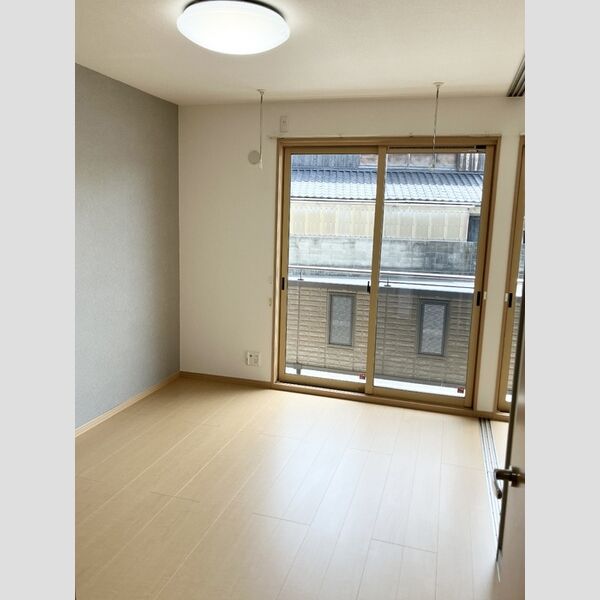 その他 (洋室)