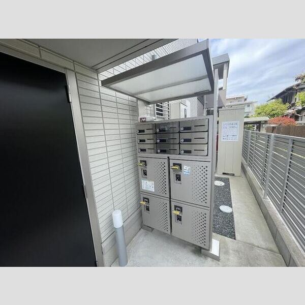 その他 (宅配ボックス)