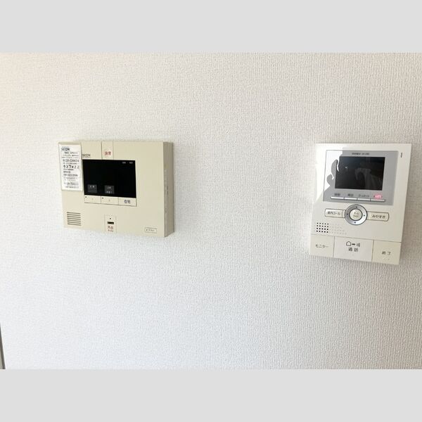その他設備 (モニタ付きインターホン、セコム)