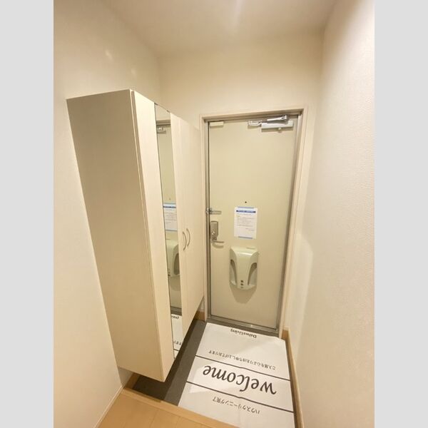 玄関 (玄関)