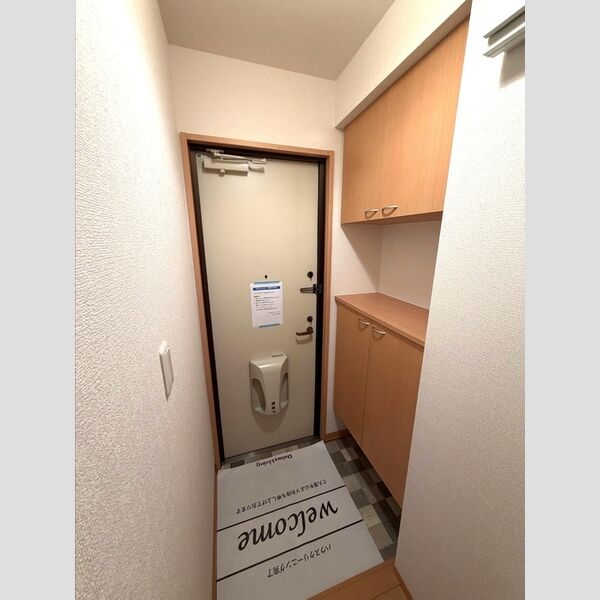 玄関 (玄関)