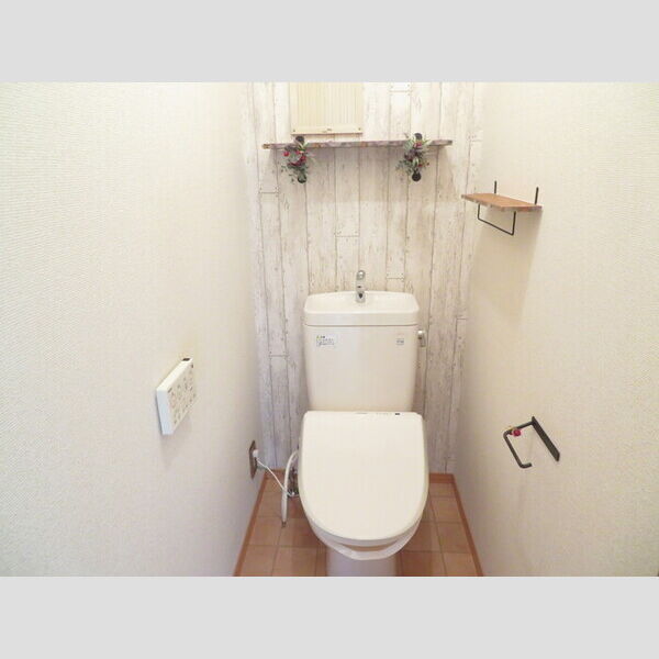 トイレ (トイレ(温水洗浄暖房便座))