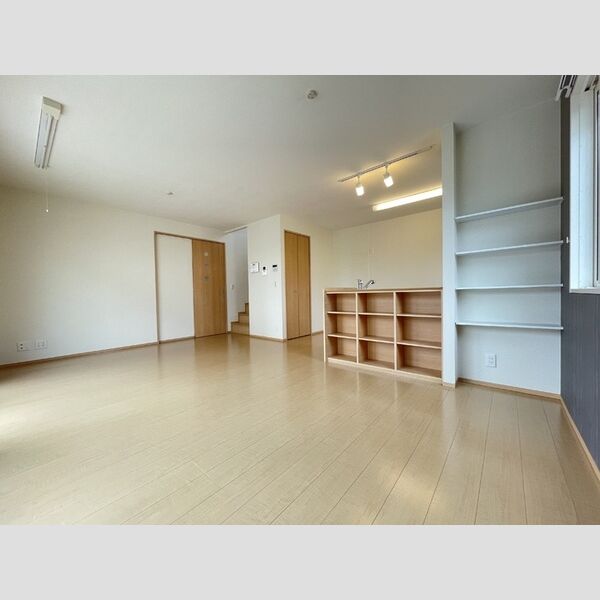 居室・リビング (LDK16帖)