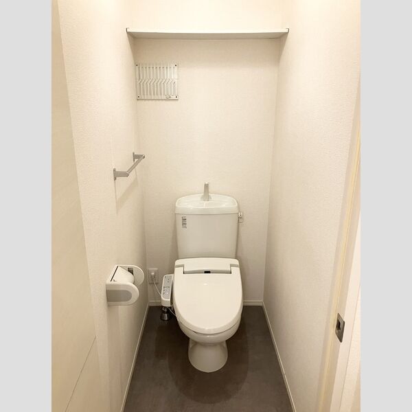 トイレ (温水洗浄暖房便座)