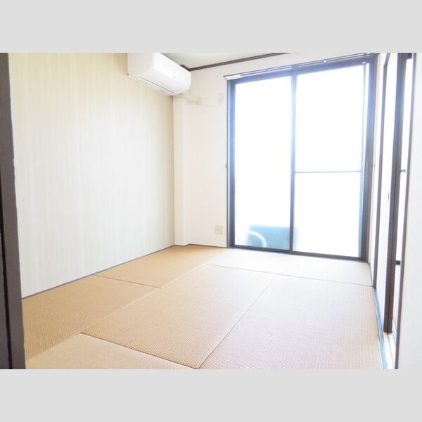 その他 (南東洋室)