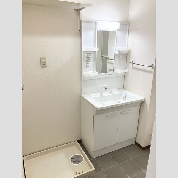 洗面所 (洗髪洗面化粧台)