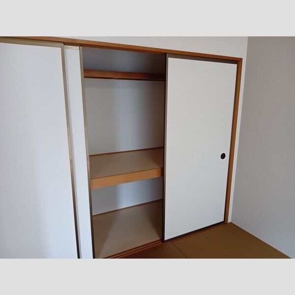収納 (押入(和室))