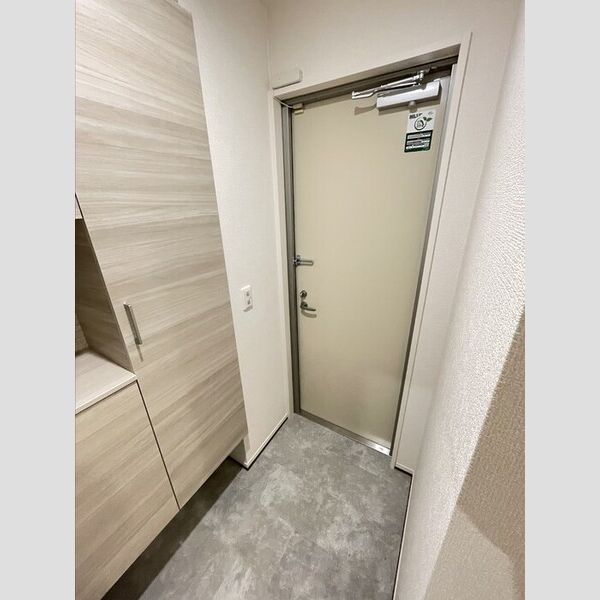 玄関 (玄関　室内側)